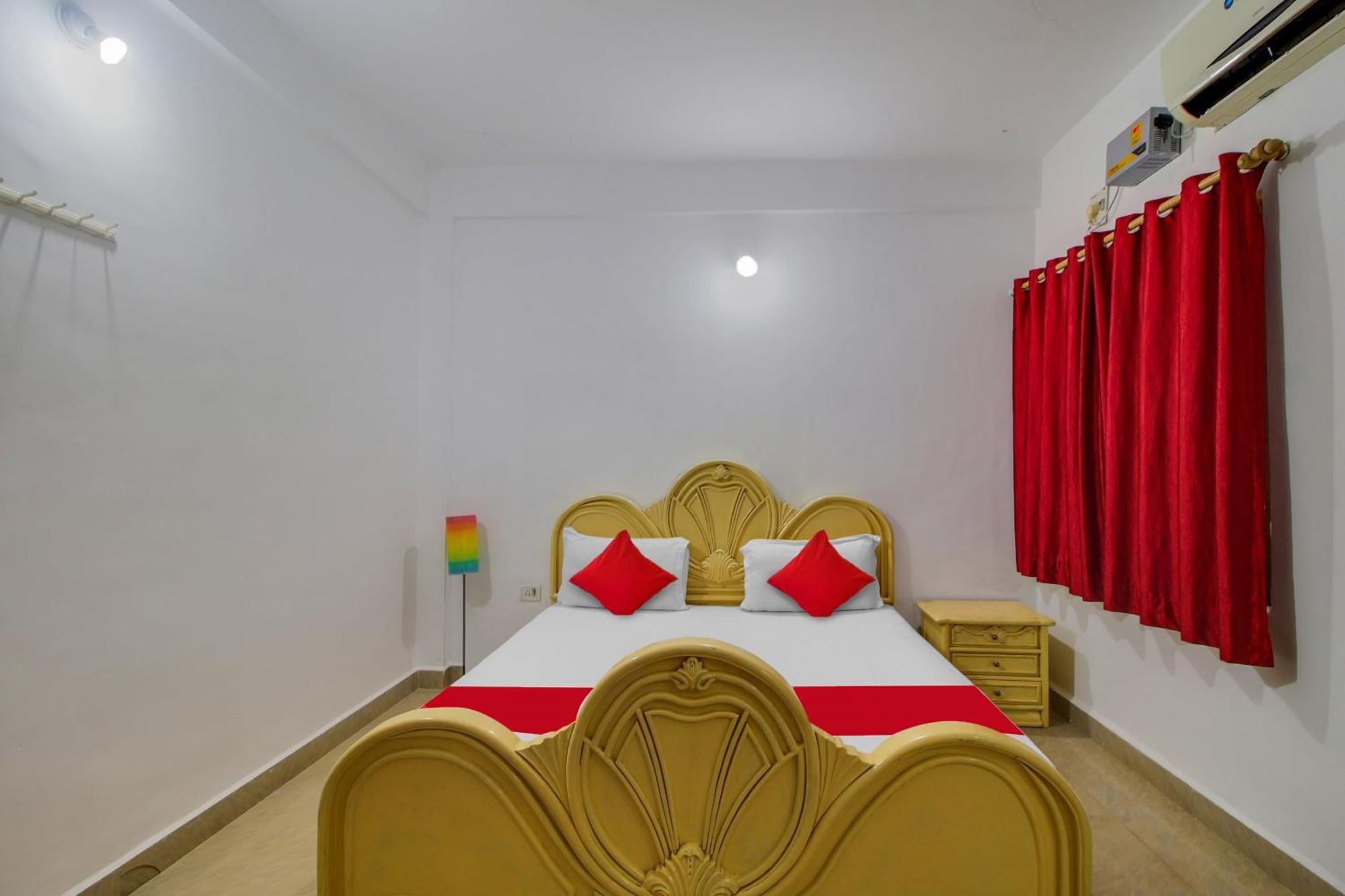 Flagship K S Inn Hotel Arambol Ngoại thất bức ảnh