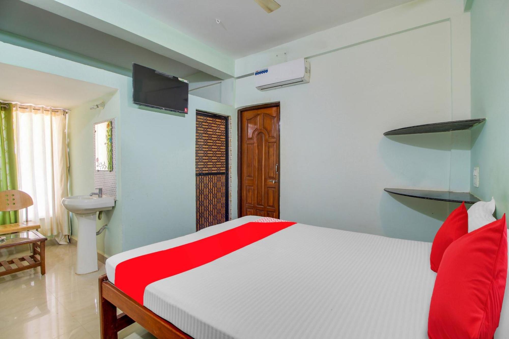 Flagship K S Inn Hotel Arambol Ngoại thất bức ảnh